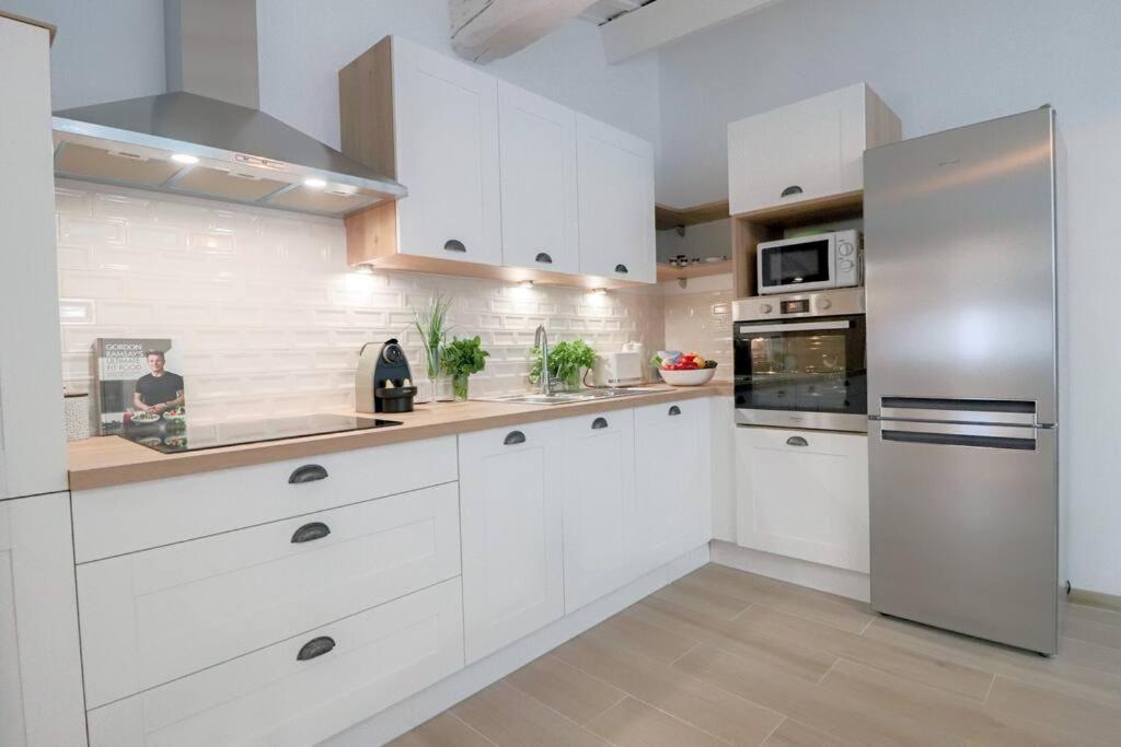 Apartamento Cosy 3 Pieces Vieil Antibes Proche Port Vauban Exterior foto
